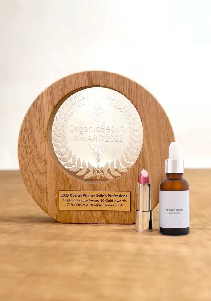 Kylies trophy for Overall winner of the 2025 Organic Beauty Awards