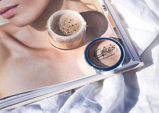 Mineral Goddess Setting Powder :Model - Anja Christoffersen